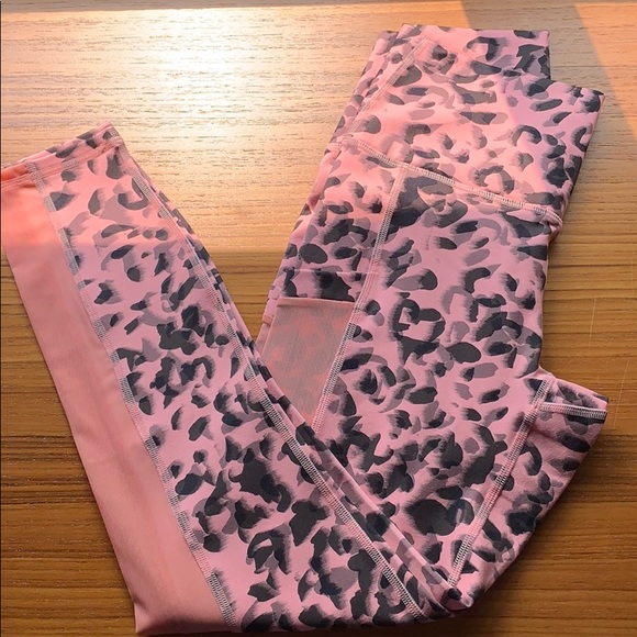 Fabletics Pink Leopard Mila Pocket Mesh Powerhold - Picture 3 of 7